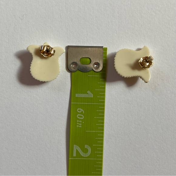Vintage White Lucite Gracious Tulip Post Earrings - Picture 5 of 5